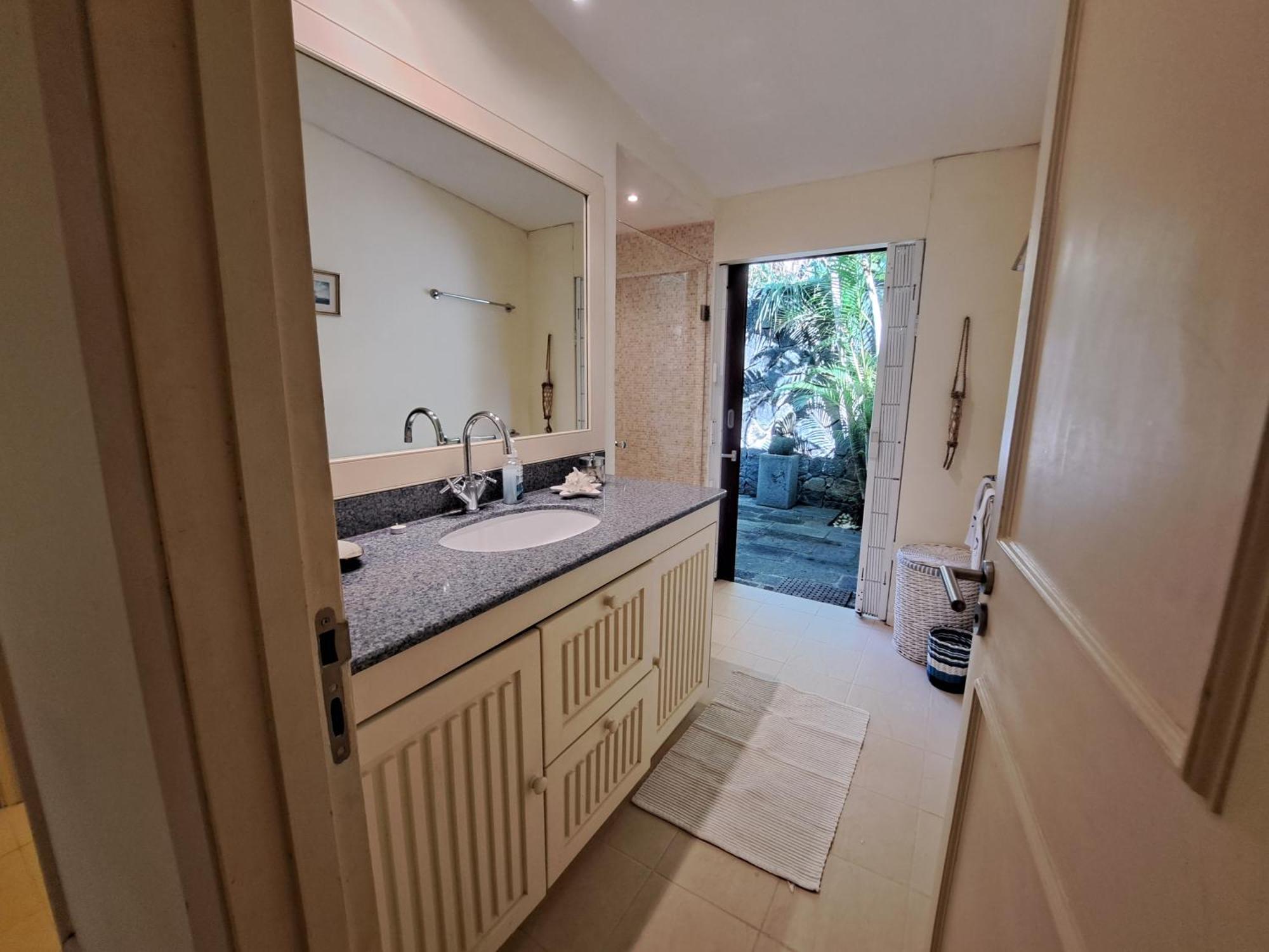 Clair De Lune - Private 2 Bedrooms Beachfront Villa Тру д'О Дус Екстериор снимка