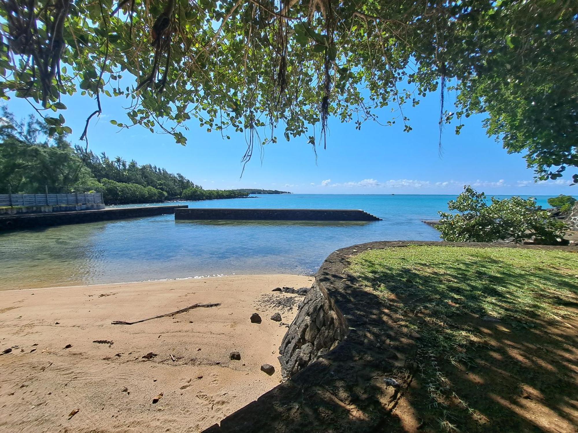 Clair De Lune - Private 2 Bedrooms Beachfront Villa Тру д'О Дус Екстериор снимка